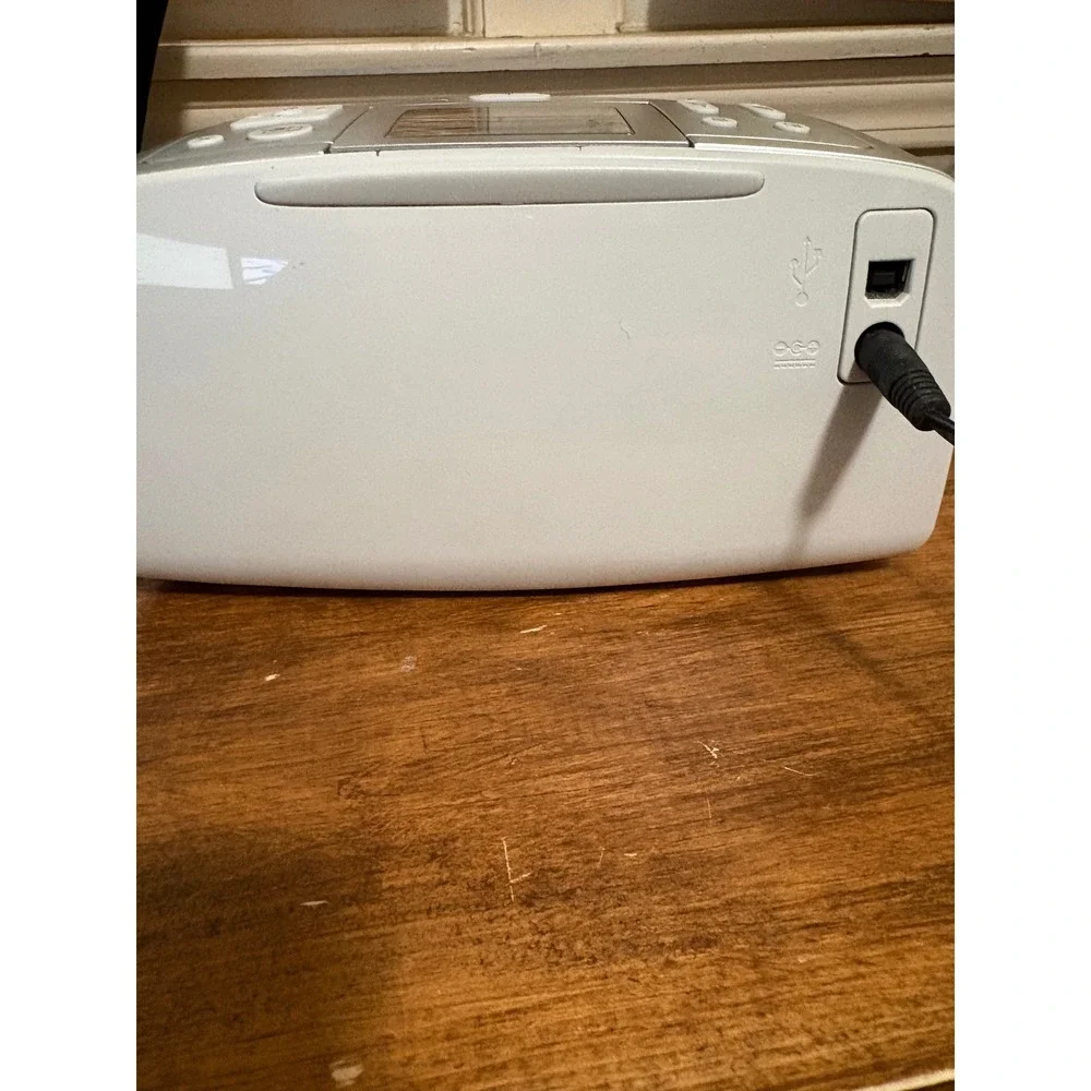 HP Photosmart 375 Compact Photo Printer Q3419A White Silver Bluetooth 4x6 LCD